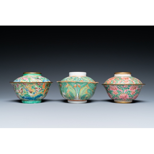 20 - Three Chinese Canton famille rose bowls and covers for the Thai market, 19th C.Description:Dia.: 12 ... 