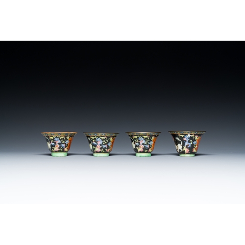 21 - Four Chinese Thai market Bencharong 'Theppanom' wine cups, 19th C.Description:Dia.: 6 cm - H.: 4 cmC... 