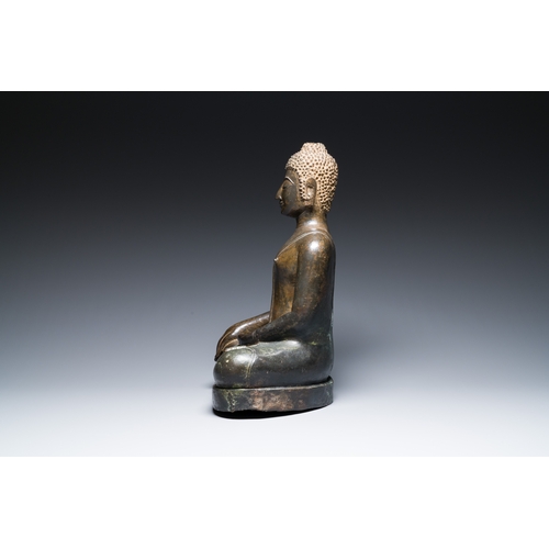 24 - A large Thai bronze sculpture of Buddha Shakyamuni, Northern Sukhotai-style, 17th C.Description:H.: ... 