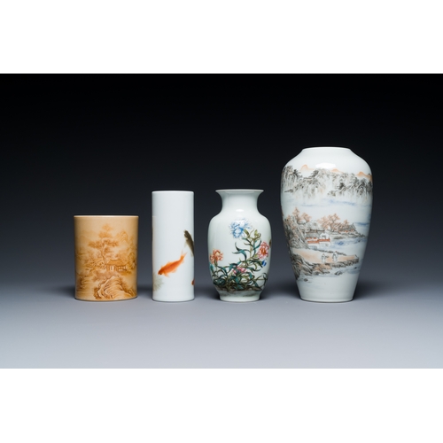 44 - A varied collection of Chinese porcelain, 19/20th C.Description:Dia.: 19,5 cm - H.: 7 cm (the bowl)H... 