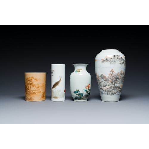 44 - A varied collection of Chinese porcelain, 19/20th C.Description:Dia.: 19,5 cm - H.: 7 cm (the bowl)H... 