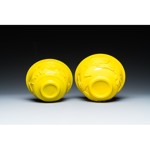 57 - Two Chinese yellow Beijing glass bowls, 19/20th C.Description:Dia.: 20 cm - H.: 9,5 cm (the largest ... 