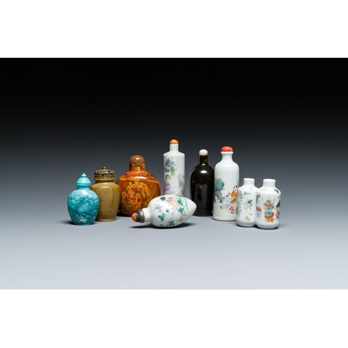 74 - Four Chinese famille rose snuff bottles and four others in hardstone and monochrome porcelain, 19/20... 