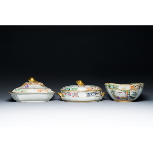 8 - Two fine monogrammed Chinese Canton famille rose tureens and a bowl, mid-19th C.Description:L.: 32 c... 