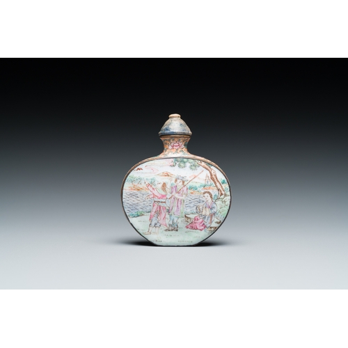 87 - A Chinese Beijing enamel 'foreigners' snuff bottle, Qianlong mark and of the periodDescription:H.: 6... 