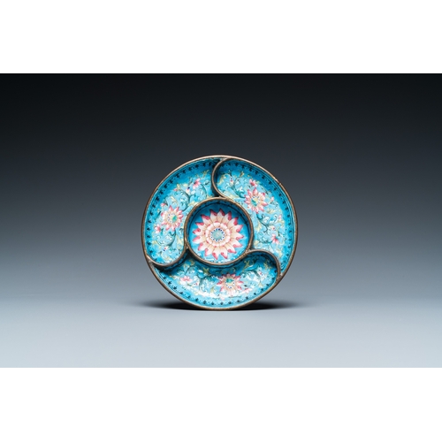 99 - A Chinese Canton enamel 'lotus' spice dish and a floral bowl, Qianlong/JiaqingDescription:Dia.: 16 c... 