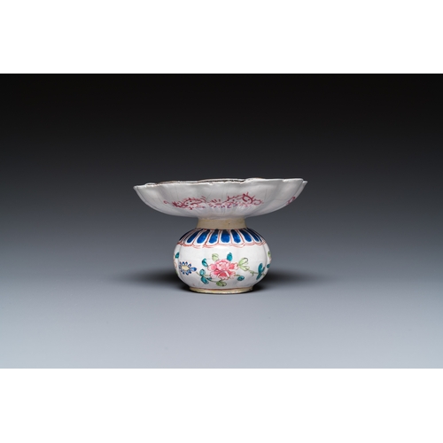 109 - A Chinese Canton enamel spittoon, Yongzheng/QianlongDescription:Dia.: 11,5 cm - H.: 7,5 cmCondition ... 