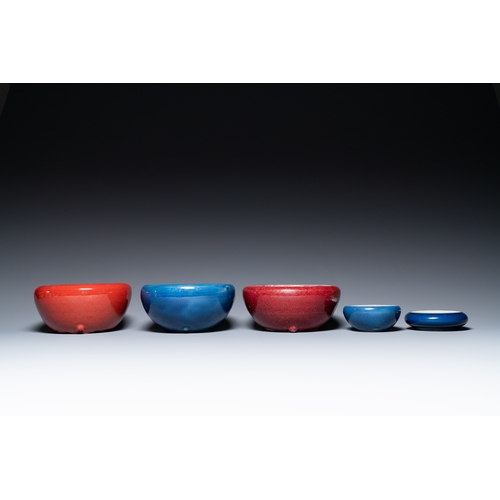 137 - Four Chinese blue- and flambe-glazed censers and a brush washer, 19/20th C.Description:Dia.: 21 cm -... 