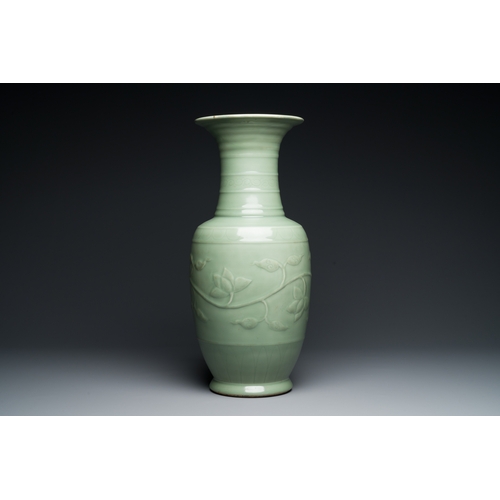 149 - A Chinese celadon-glazed 'lotus scroll' vase, QianlongDescription:H.: 54,5 cmCondition reports:Pleas... 