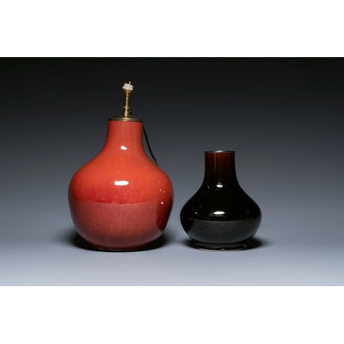 150 - Two Chinese monochrome bottle vases, 18/19th C.Description:H.: 41 cm (the tallest, incl. the lamp mo... 