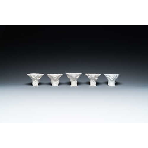 158 - Eleven Chinese Dehua blanc de Chine cups, 17th C. and laterDescription:L.: 14 cm - H.: 8 cm (the tal... 