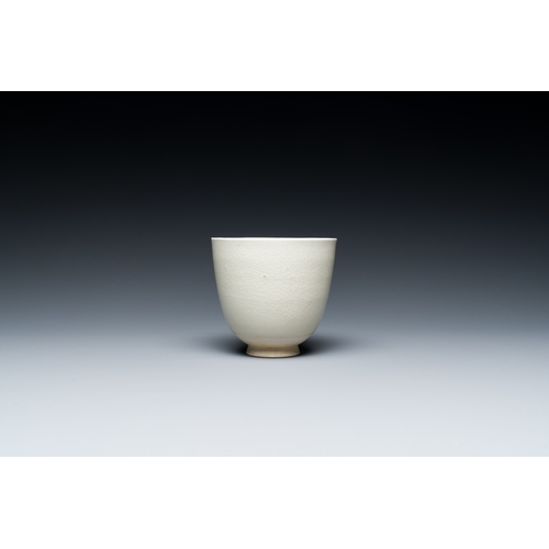 161 - A Chinese white-glazed wine cup, probably SuiDescription:H.: 8,5 cmCondition reports:Please contact ... 