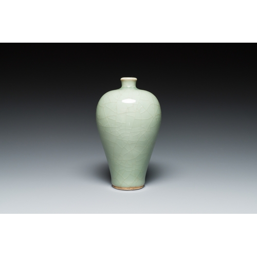 169 - A Chinese monochrome celadon-glazed 'meiping' vase, 18/19th C.Description:H.: 19 cm Provenance:- A F... 