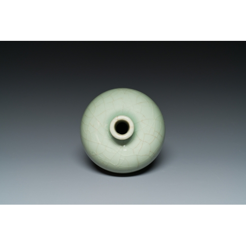 169 - A Chinese monochrome celadon-glazed 'meiping' vase, 18/19th C.Description:H.: 19 cm Provenance:- A F... 