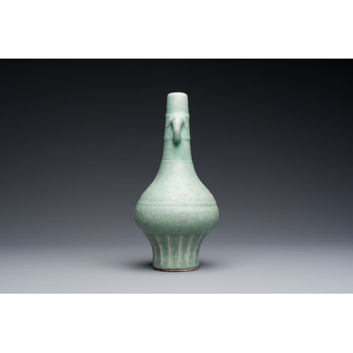 180 - A Chinese Longquan celadon bottle vase, Yuan/MingDescription:H.: 22,5 cmCondition reports:Please con... 