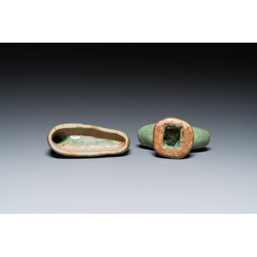 187 - A Chinese Longquan celadon duck-form censer, MingDescription:H.: 17 cm - L.: 15,5 cm Provenance:- An... 