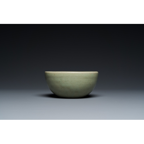 188 - A Chinese Longquan celadon double-walled 'zhuge' or warming bowl, MingDescription:Dia.: 14 cm - H.: ... 