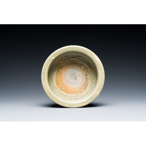 189 - A Chinese Longquan celadon tripod censer, MingDescription:Dia.: 15,5 cm - H.: 7,5 cm Provenance:- An... 