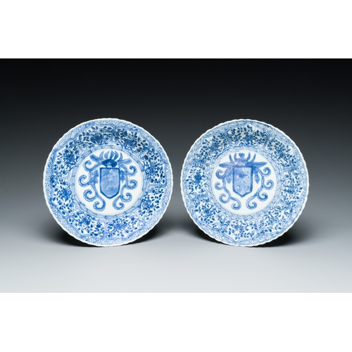 210 - A pair of Chinese blue and white plates with the arms of the De Pinto family for the Portuguese mark... 