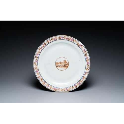 214 - A large Chinese export porcelain punch bowl and dish with a view on Philadelphia, QianlongDescriptio... 