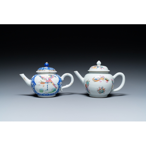 218 - Two unusual Chinese famille rose teapots and covers, Yongzheng/QianlongDescription:L.: 19,5 cm - H.:... 