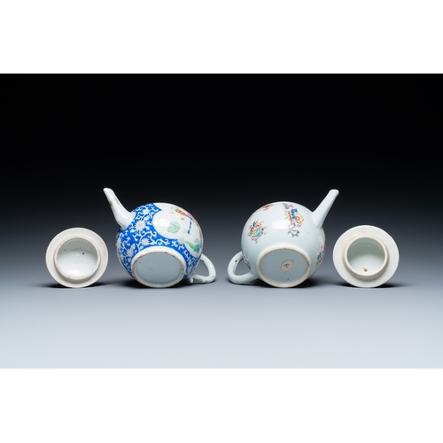 218 - Two unusual Chinese famille rose teapots and covers, Yongzheng/QianlongDescription:L.: 19,5 cm - H.:... 