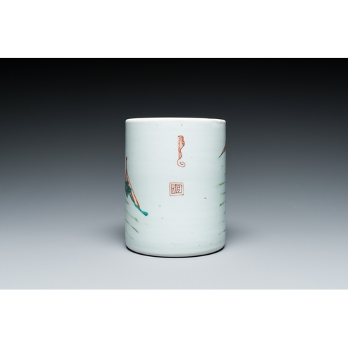 230 - A Chinese famille rose brush pot, 'bitong', YongzhengDescription:H.: 12,7 cm - Dia.: 10 cmCondition ... 