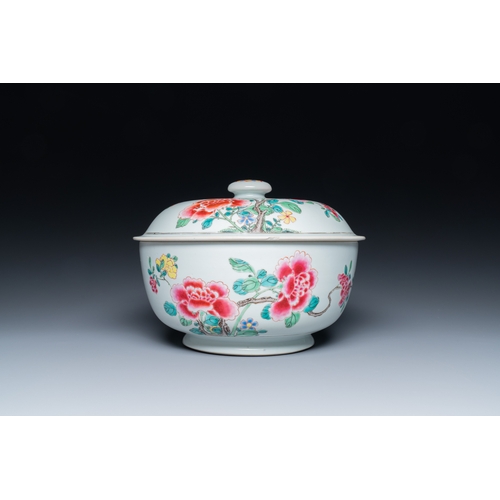 236 - A round Chinese famille rose tureen and cover with fine floral design, YongzhengDescription:Dia.: 24... 