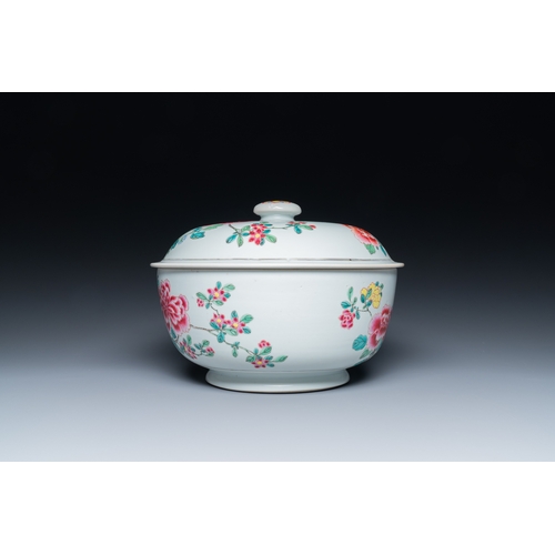 236 - A round Chinese famille rose tureen and cover with fine floral design, YongzhengDescription:Dia.: 24... 