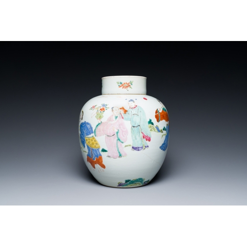 239 - A Chinese famille rose jar and cover, YongzhengDescription:H.: 24,5 cm (incl. the cover)Condition re... 