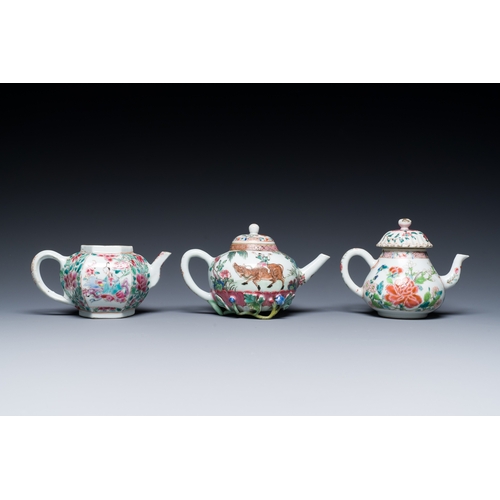 243 - Three Chinese famille rose teapots, YongzhengDescription:L.: 16 cm - H.: 10 cm (the largest teapot)C... 