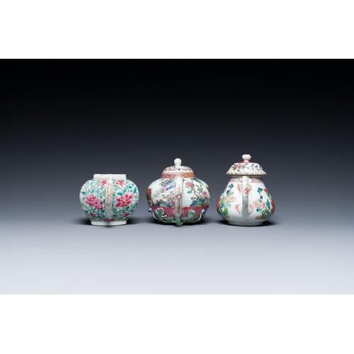 243 - Three Chinese famille rose teapots, YongzhengDescription:L.: 16 cm - H.: 10 cm (the largest teapot)C... 