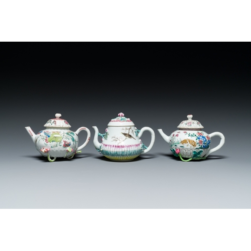 244 - Three Chinese famille rose teapots and covers, YongzhengDescription:L.: 15 cm - H.: 10,5 cm (the lar... 