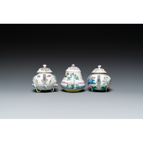 244 - Three Chinese famille rose teapots and covers, YongzhengDescription:L.: 15 cm - H.: 10,5 cm (the lar... 