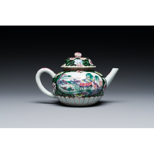 249 - A Chinese famille rose teapot and cover on stand, YongzhengDescription:L.: 15,5 cm - H.: 9 cm (the t... 