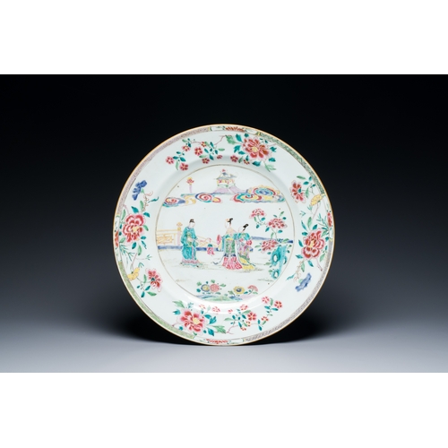 251 - A large Chinese famille rose dish, YongzhengDescription:Dia.: 40 cmCondition reports:Please contact ... 