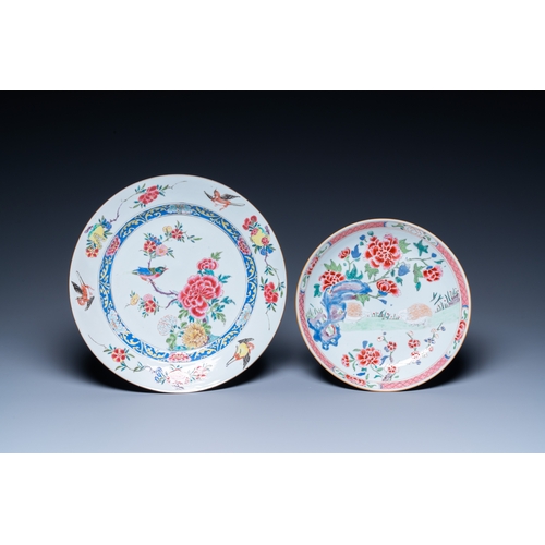 254 - A Chinese famille rose 'birds' dish and a 'quails' plate, Yongzheng/QianlongDescription:Dia.: 28 cm ... 