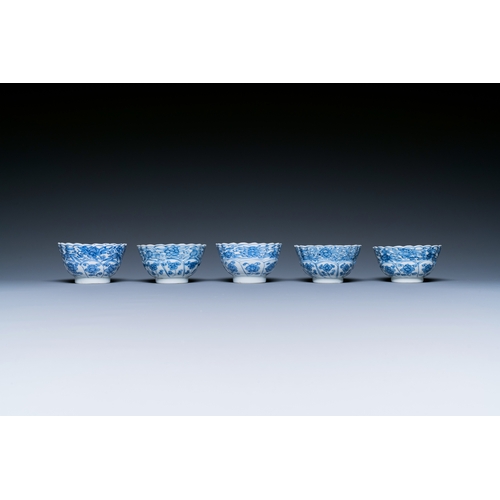 300 - Ten Chinese blue and white cups and saucers, KangxiDescription:Dia.: 13 cm (the saucers)Dia.: 8,5 cm... 