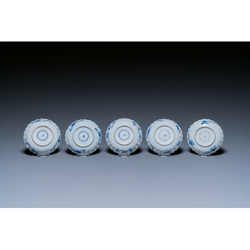 300 - Ten Chinese blue and white cups and saucers, KangxiDescription:Dia.: 13 cm (the saucers)Dia.: 8,5 cm... 