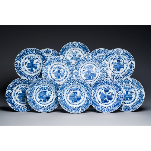 301 - Twelve Chinese blue and white 'antiquities' dishes, KangxiDescription:Dia.: 24 cmCondition reports:P... 