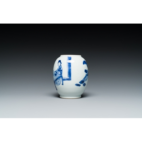 303 - A Chinese blue and white 'Long Eliza' tea caddy, KangxiDescription:H.: 8,5 cmCondition reports:Pleas... 