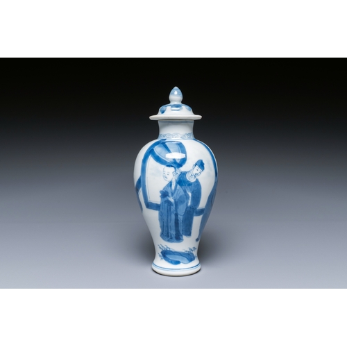 323 - A Chinese blue and white covered vase and a verte-Imari plate, KangxiDescription:Dia.: 21,5 cm (the ... 