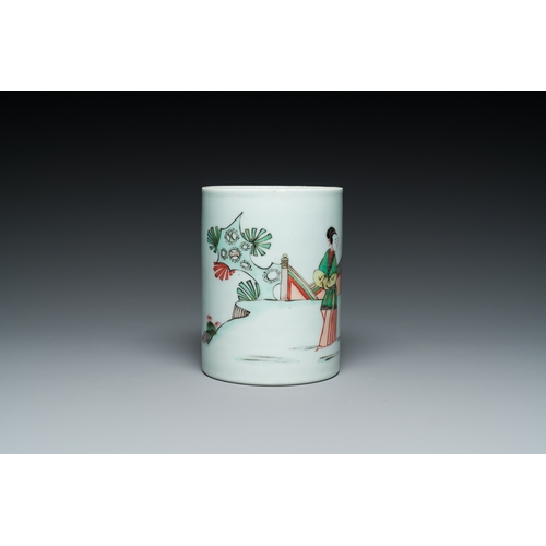 334 - A Chinese famille verte brush pot with an engraved metal cover, 'bitong', KangxiDescription:H.: 12 c... 