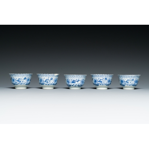 363 - Ten Chinese blue, white, famille rose and Dutch-decorated cups and nine saucers, Kangxi and laterDes... 