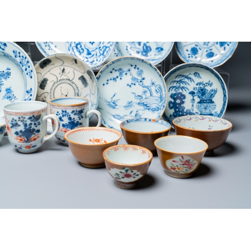 364 - A very extensive collection of Chinese cups and saucers, Kangxi and laterDescription:Dia.: 16,5 cm (... 