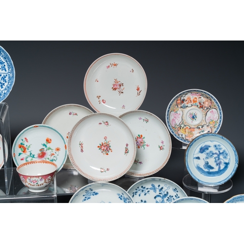 364 - A very extensive collection of Chinese cups and saucers, Kangxi and laterDescription:Dia.: 16,5 cm (... 