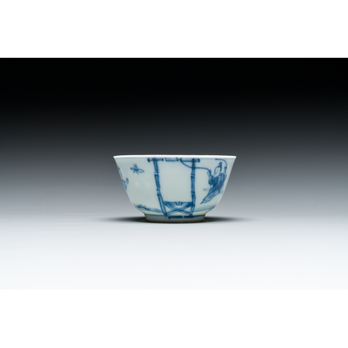 369 - Seven pieces of Chinese blue and white porcelain, Kangxi/QianlongDescription:Dia.: 38,5 cm (the larg... 