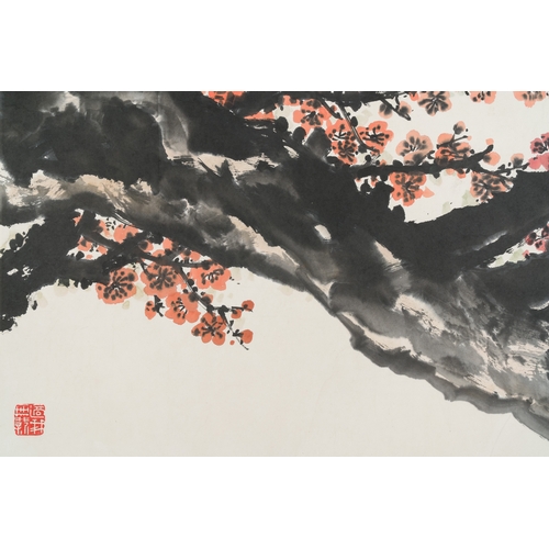 385 - Guan Shanyue éå±±æ (1912-2000): 'Plum blossoms', ink and colours on paper, dated 1992Description... 