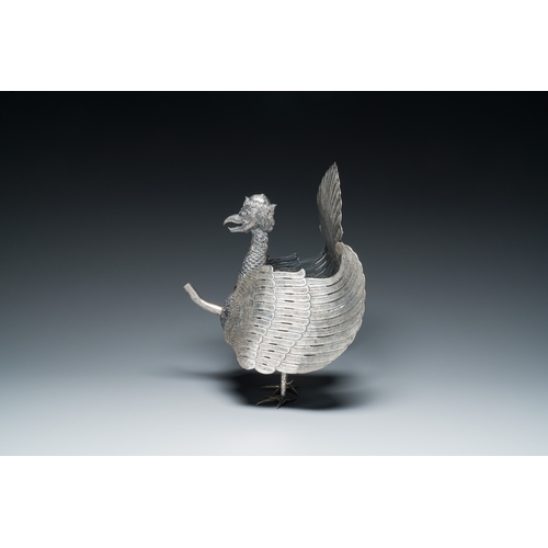 400 - A rare Indonesian silver 'Garuda' oil lamp for the Wayang theatre, 'blencong', 19th C.Description:H.... 