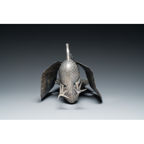 400 - A rare Indonesian silver 'Garuda' oil lamp for the Wayang theatre, 'blencong', 19th C.Description:H.... 